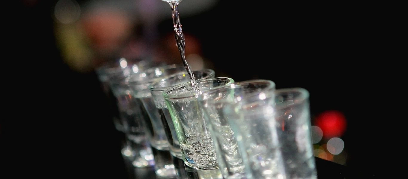 Τι πρέπει να ξέρεις πριν πιεις βότκα